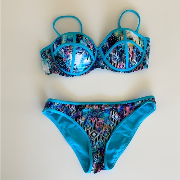 NWOT bikini by Coral M - Picture 1 of 7